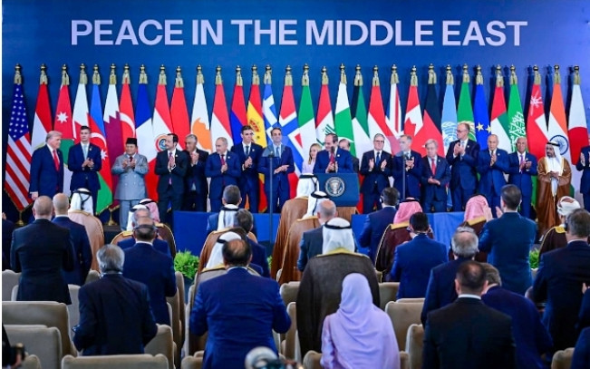 Pemimpin sejumlah negara hadiri Konferensi Tingkat Tinggi (KTT) Perdamaian Sharm El-Sheikh yang digelar di International Congress Centre, Sharm El-Sheikh, Republik Arab Mesir. [BPMI Setpres]